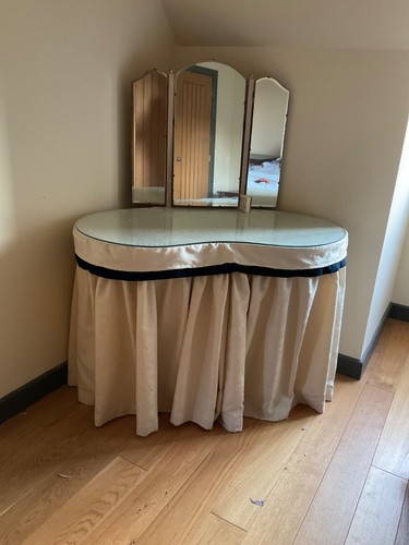 Vintage kidney dressing - kidney, table