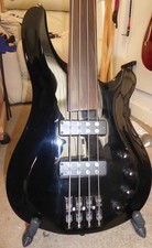 Harley Benton B-450 Fretless