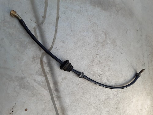 Vacuum hose brake booster