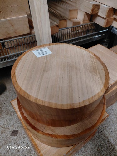 Cherry bowl blank wood - /,