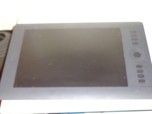 Wacom intuos pro medium pen - wacom,