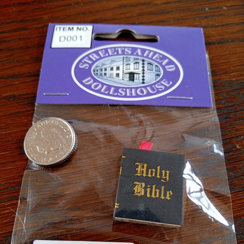Dolls house miniature holy - dolls,