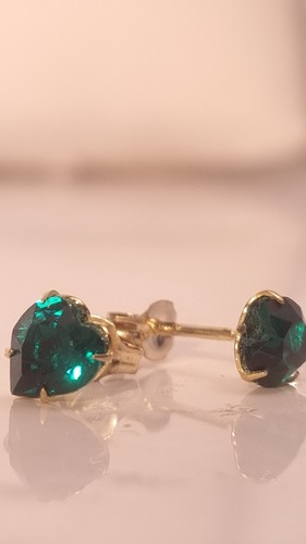 Solid 9ct gold - gold, green
