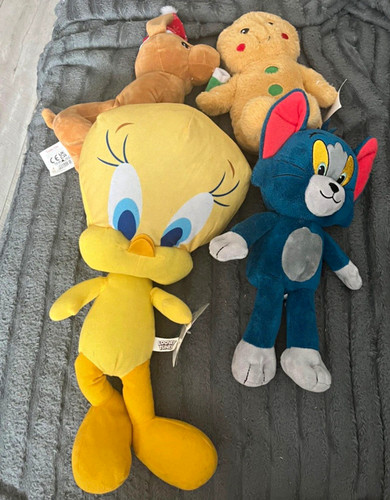 Looney tunes plush toys bundle - toys,