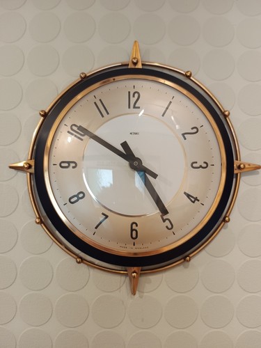 Retro 28cm metamec wall - retro,