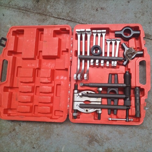 Gear hub puller bearing - puller,