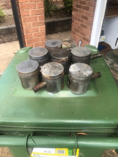 Triumph tr3 tr2 pistons - triumph, and