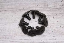 Screw the cylinder head Suzuki