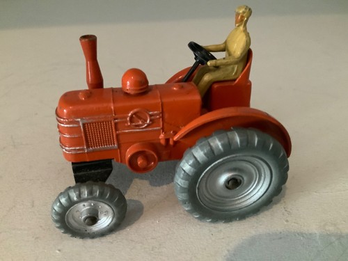 Dinky toys 301 field marshall - dinky,