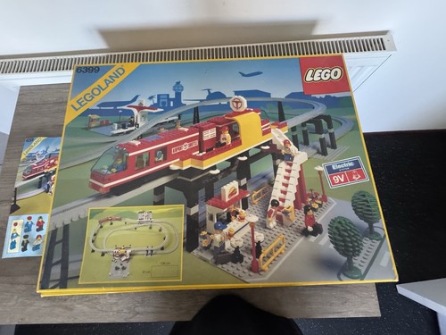 Lego monorail airport shuttle - monorail,