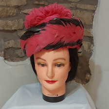 Vintage 50's/60's Feather Pill