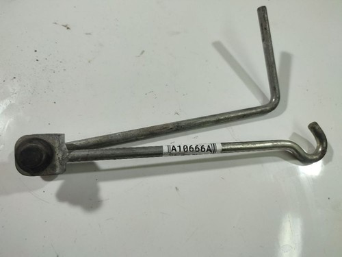 Mazda 2004 lifting jack - mazda,