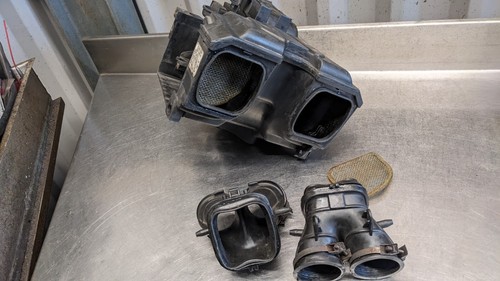 Honda cbx750 airbox rubbers - airbox, +
