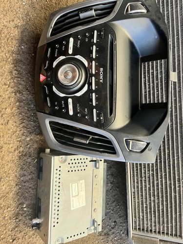 Genuine ford focus mk3 - ford, sony