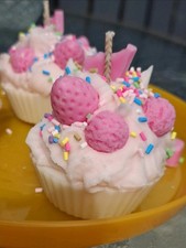Handmade 3 Cute  PILLARcupcake soy wax reAL sizeScents spring breeze GiftCandles