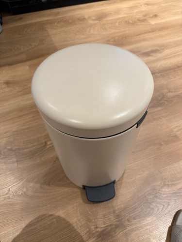 Brabantia pedal bin 12l - pedal, almond