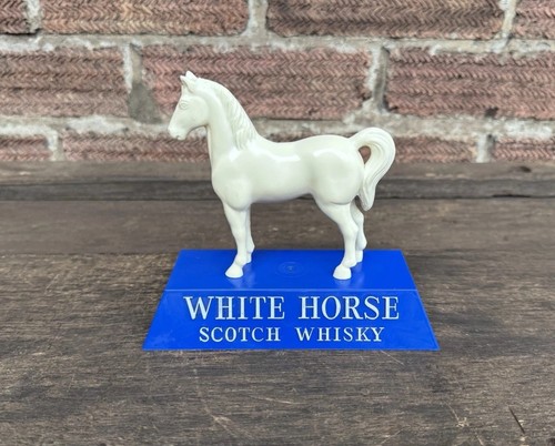 Vintage white horse whisky - white,
