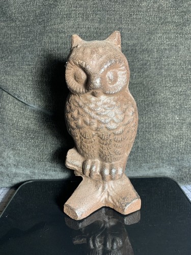 Heavy cast iron owl - iron,