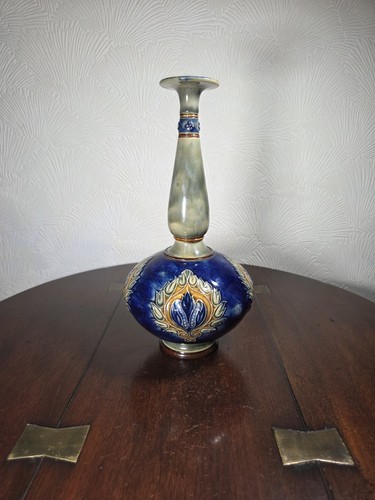 Antique royal doulton - antique,