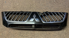 2002-2006 Mitsubishi L200 Front Grill