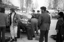 Per Eklund waits while crew