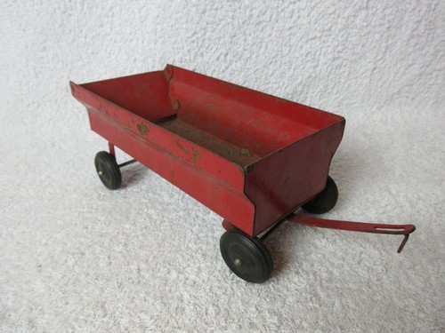 Vintage ertl red - red, pressed