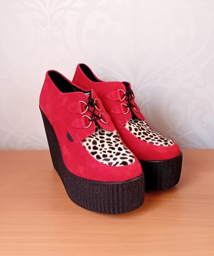 Underground creepers women - underground,