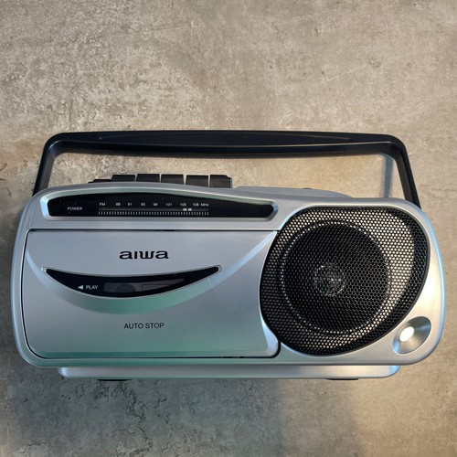 Aiwa 11182 compact radio - aiwa,