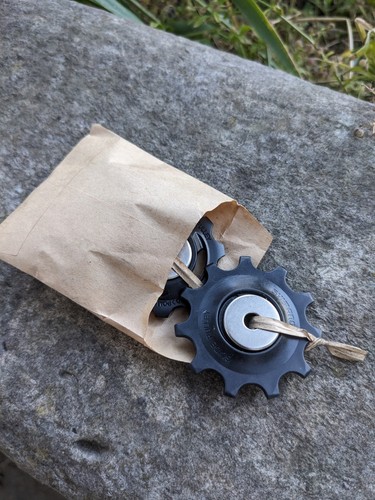 Shimano guide pulley - shimano,