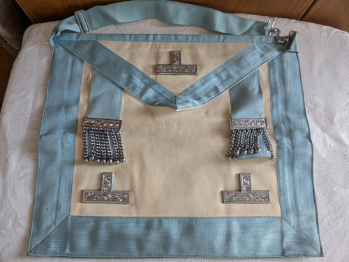 Masonic regalia past master - regalia,