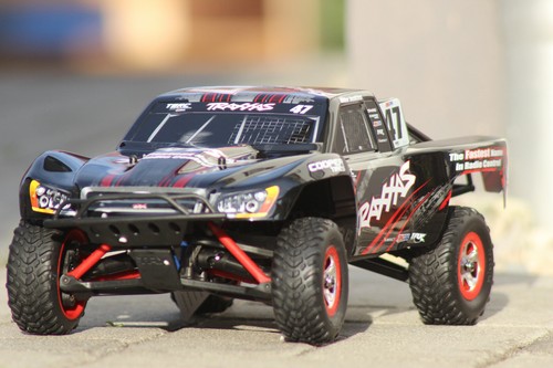 Traxxas 70054 black slash - traxxas,