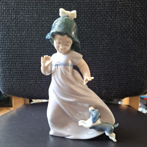 Nao lladro porcelain figurine - lladro,