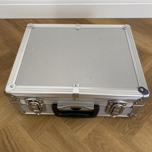Aluminium flight case foam - -,