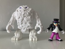 Imaginext White Clay face With Penguin Figure