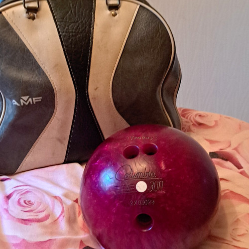 Columbia 300 ten pin bowling - columbia, ten-pin