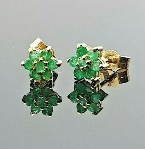9ct gold emerald esrrings - 9ct,