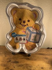 Vintage Wilton Teddy Bear Cake