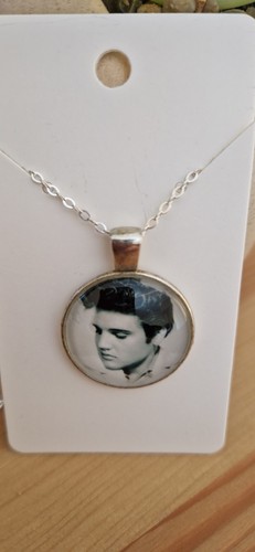 Elvis presley picture - elvis, necklace