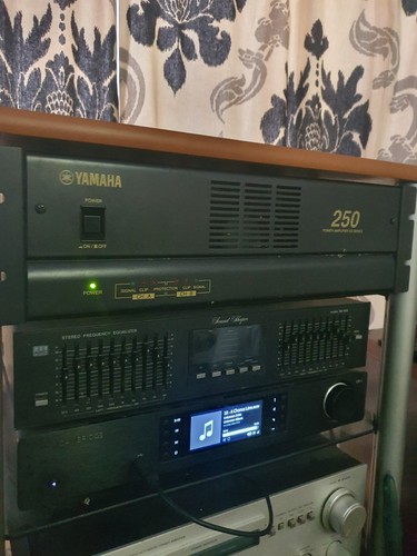 Yamaha xs250 power amplifier - power,