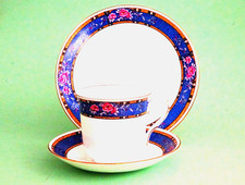 A  vintage 1930's Shelley bone