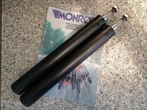 Front shock absorber strut - front,