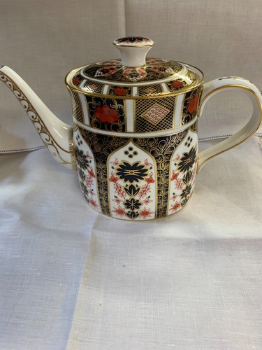 Vintage royal crown - vintage, derby