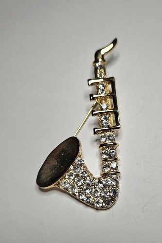 Novelty saxophone brooch - saxophone, gold
