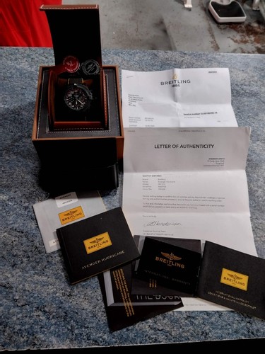 Breitling avenger hurricane - avenger,