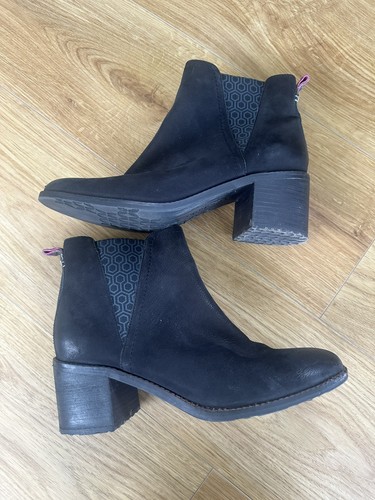 Moshulu manate black - ”,