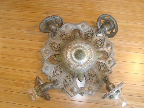 Antique cast iron light - cast,