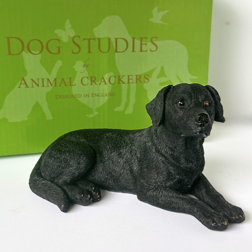 Black labrador figurine - labrador,
