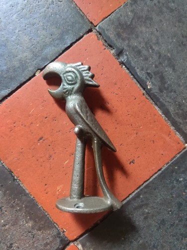 Toucan parrot cast iron - parrot,