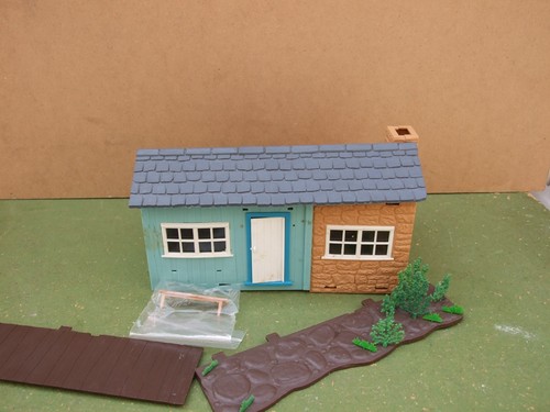 Britains farm meadow - farm,