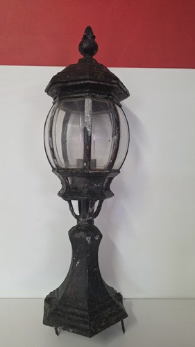 Vintage victorian post - ,